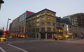 Milwaukee Marriott Downtown